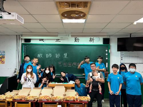 進餐一孝